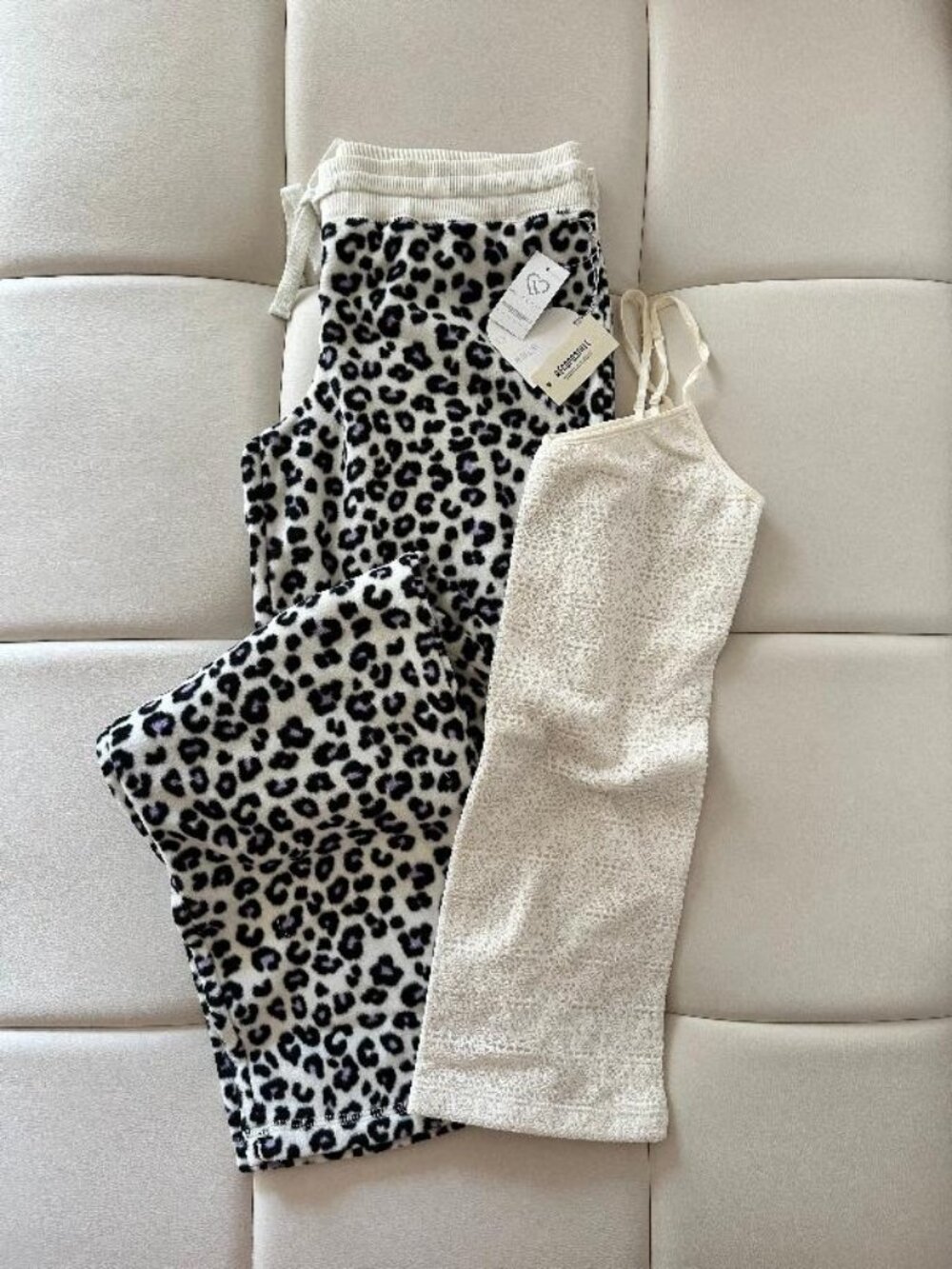 NWT Bundle of Women's AEROPOSTALE Cami and Live Love Dream Sleep Pants Size M